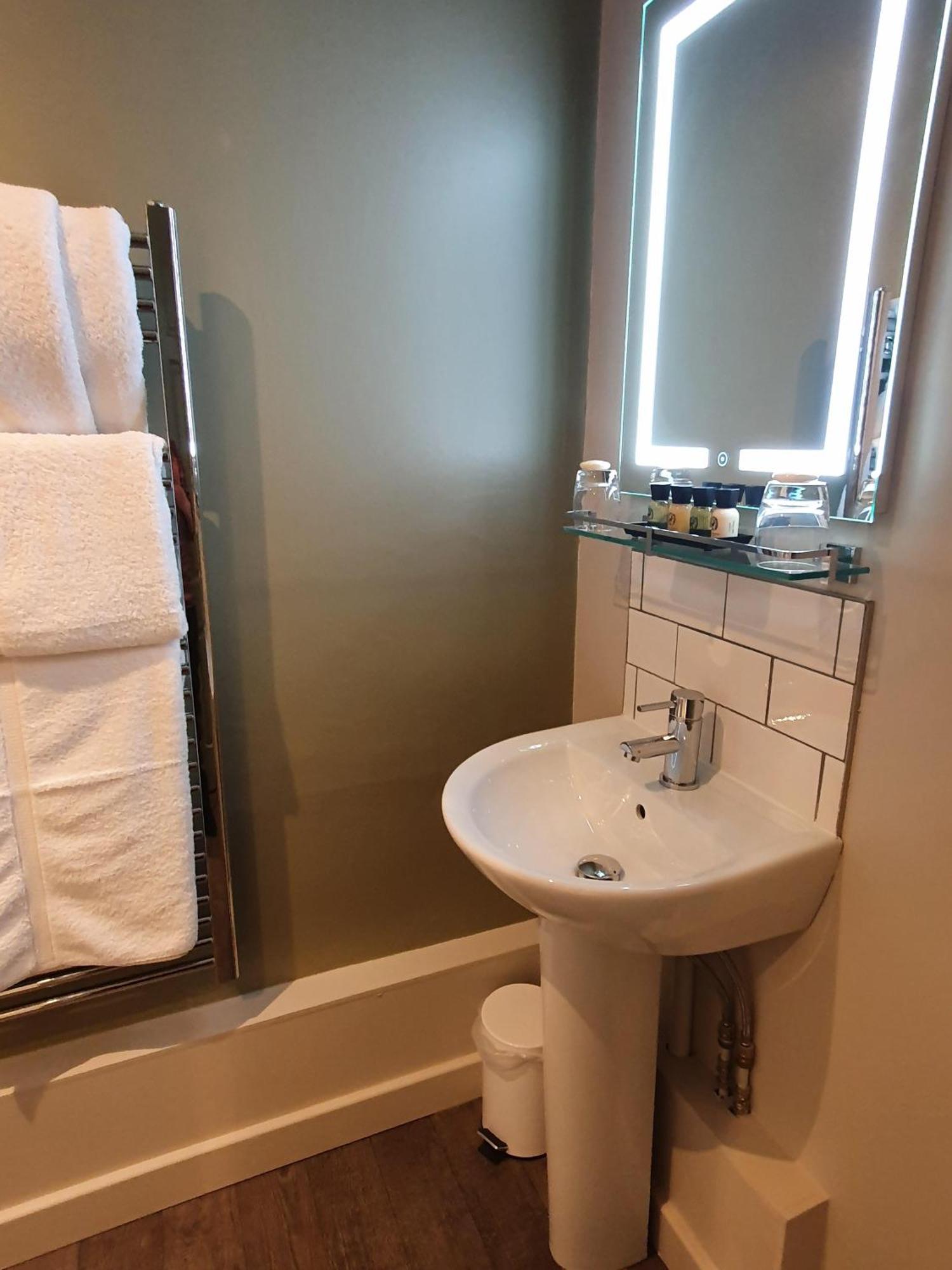 The Coach And Horses Hotel Hexham Phòng bức ảnh